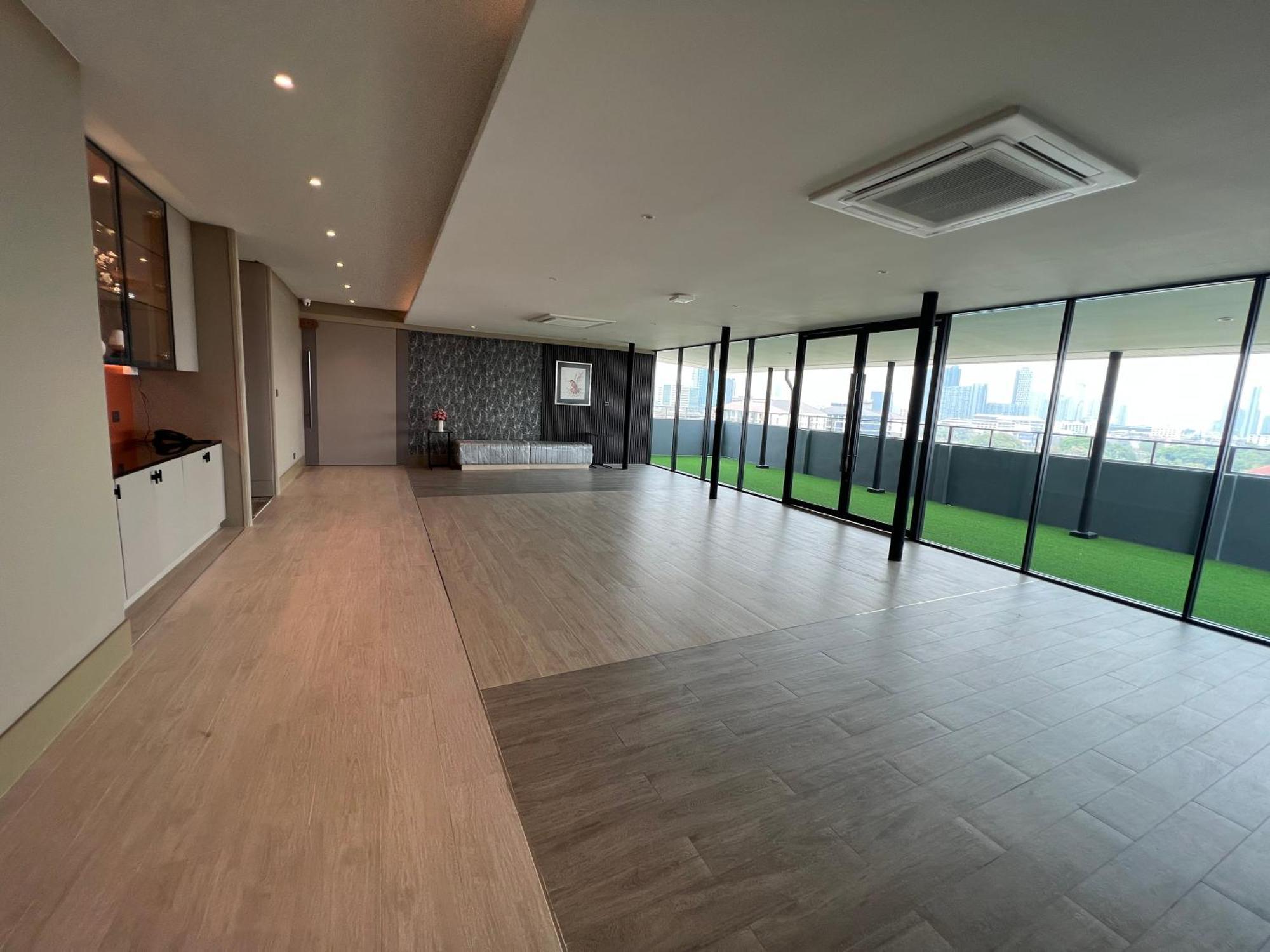 Arni Skye Hotel Банкок Екстериор снимка